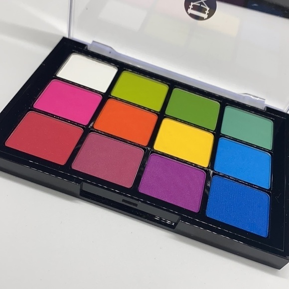 Viseart 08 Editorial Matte Eyeshadow Palette - Picture 2 of 4